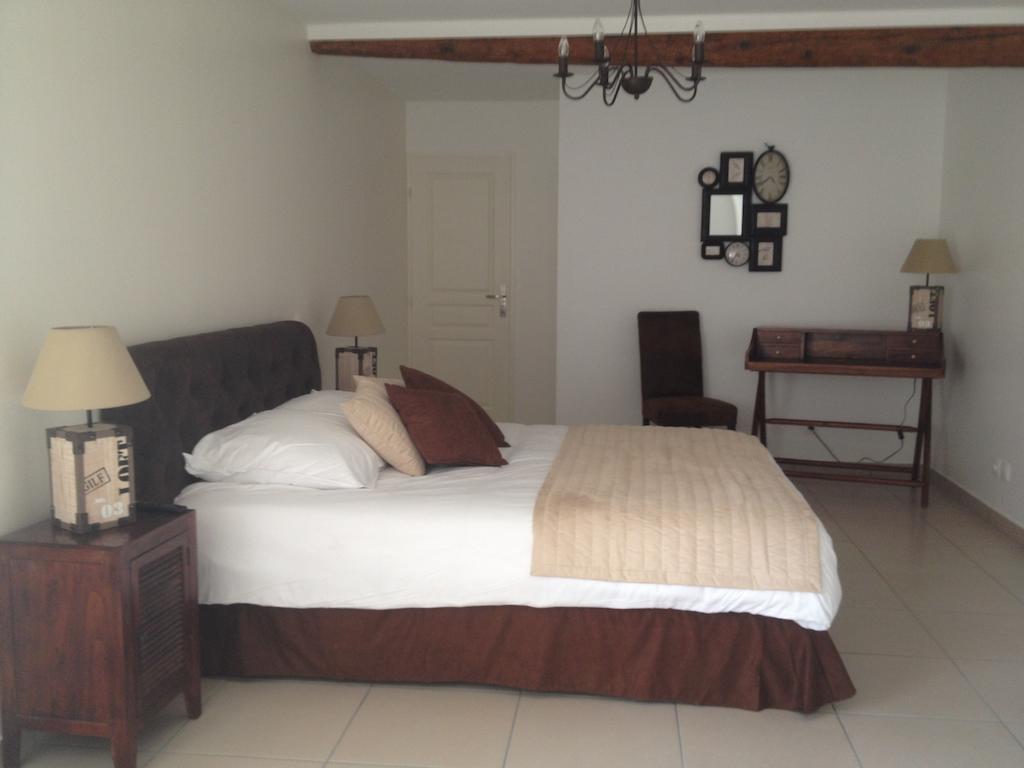 Ferme De Villeray-Chambre D'Hotes Saint-Pierre-du-Perray Rum bild